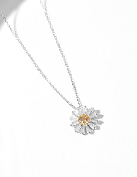 Charm Daisy Shaped Womens Citrine Pendant Sterling Silver Necklace For Women Classic