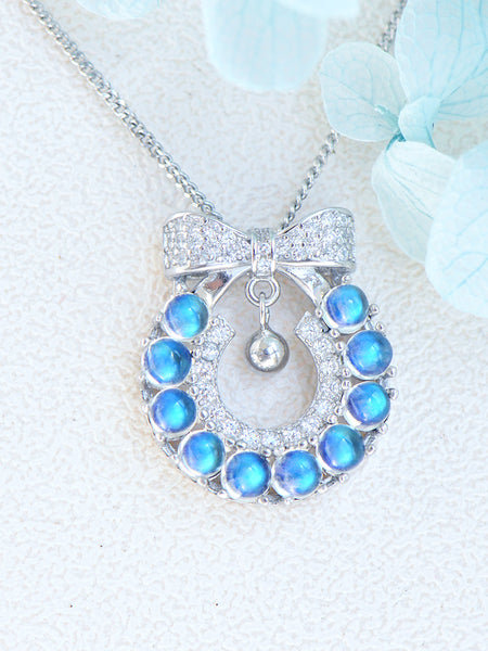 Chic Womens Christmas Wreath Blue Moonstone Pendant Necklace White Gold Plated Silver Necklace Gift