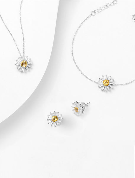 Chic Womens Daisy Shaped Citrine Stud Silver Earrings For Women Cute