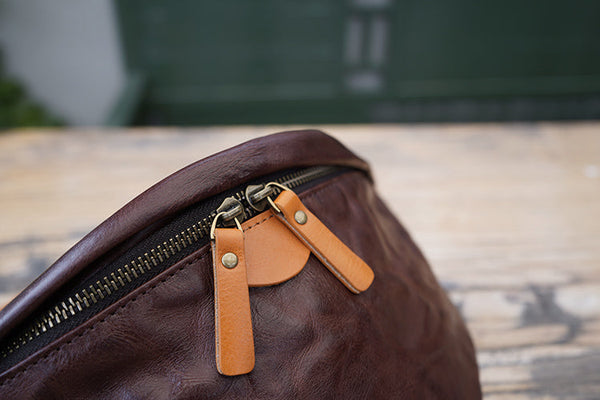 Cool Women's Chest Sling Bag Brown Leather Shoulder Bag Details