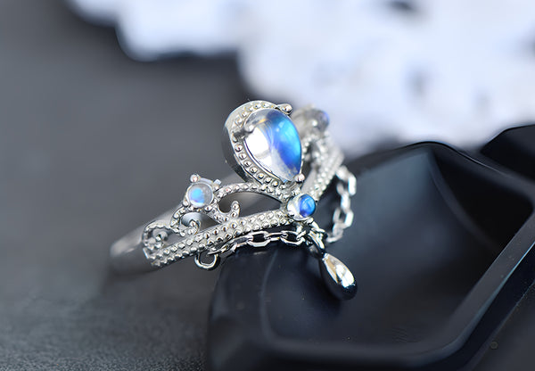 Crown Blue Moonstone Open Ring in White Gold Plated Sterling Silver Details