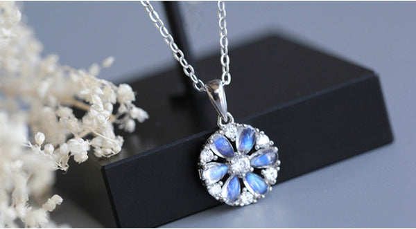 Cute Blue Moonstone Pendant Necklace Sterling Silver Necklace For Women Stylish