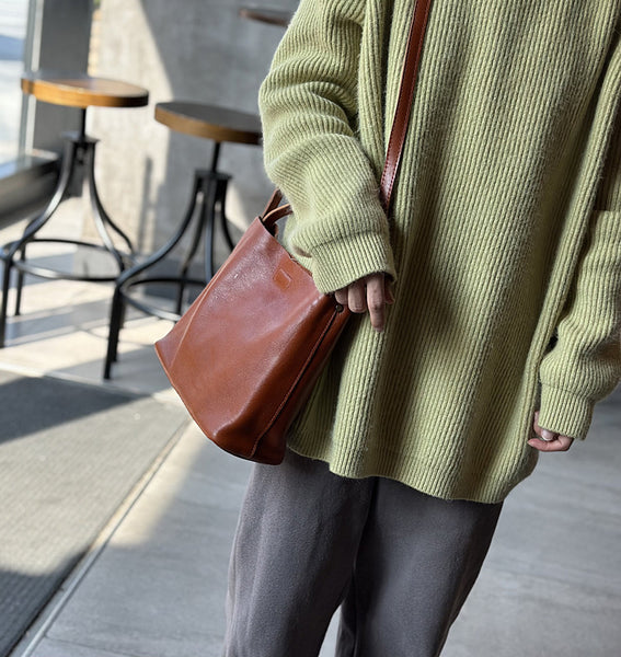 Full Grain Leather Bucket Bag for Women Vintage Cowhide Crossbody Handbag Classy