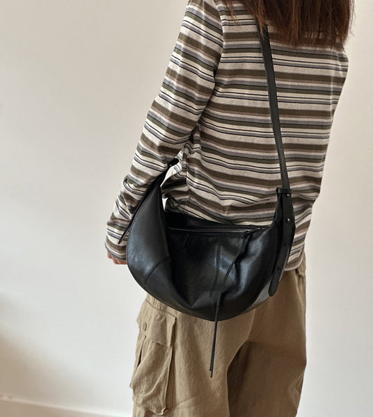 Genuine Leather Crescent Crossbody Bag for Women Adjustable Shoulder Bag with Zipper CompartmentsCowhide