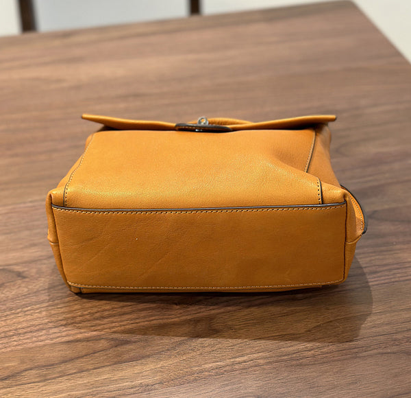 Small Real Leather Shoulder Bag-Elegant Vintage Style for Daily and Travel