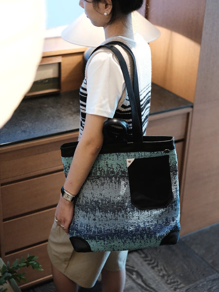 Gradient Blue Canvas Tote Bag for Women Large Cotton Canvas Shoulder Bag with Leather Trim Chic