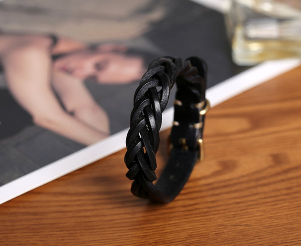 Handmade Vintage Vegetable Tanned Leather Bracelet with Brass Buckle Adjustable Unisex Wristband Cowhide