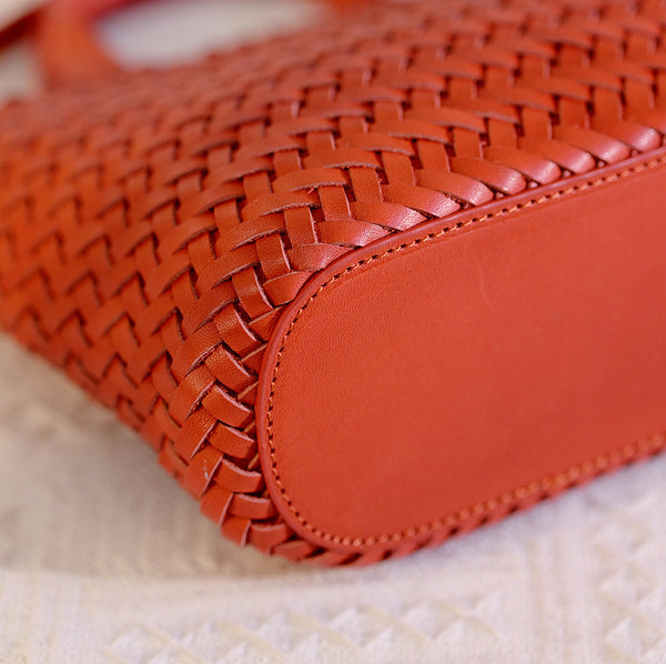 Handwoven Leather Tote Bag for Women Vintage Crossbody Handbag in Top Grain Cowhide Details