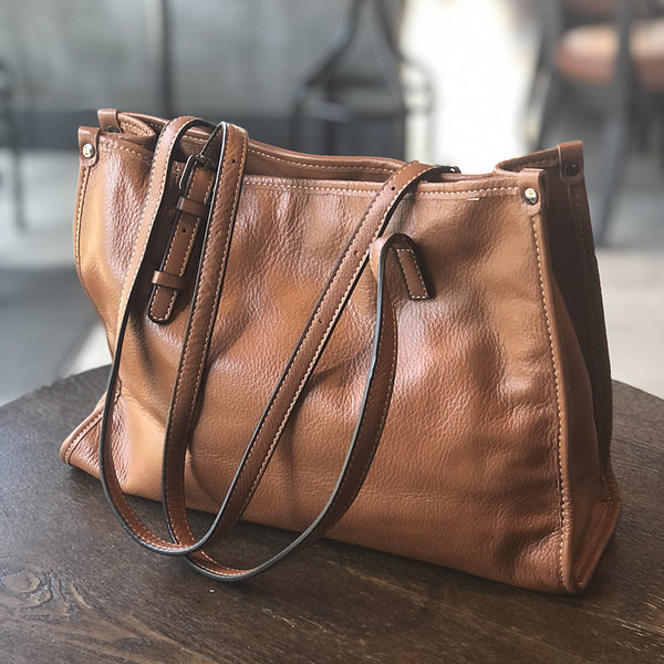 Soft-Leather-Women’s-Tote-Fits-A27-Zipper-Closure-Everyday-Office-and-Casual-Handbag-Elegant