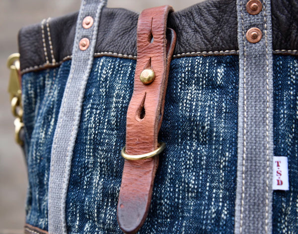 Vintage Denim and Leather Tote Crossbody Bag Washed Canvas Patchwork Small Handbag for Women Details