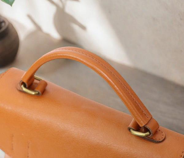 Vintage Genuine Leather Crossbody Bag for Women Classic Satchel Handbag Details