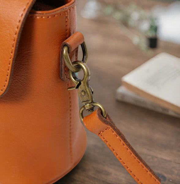 Vintage Genuine Leather Crossbody Bag for Women Classic Satchel Handbag Durable