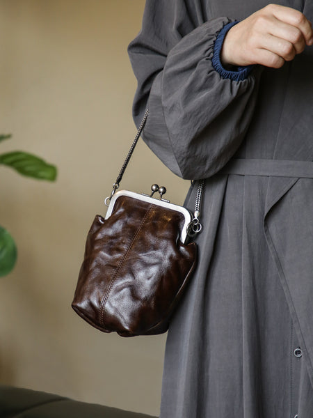 Vintage Genuine Leather Kiss Lock Bag for Women Small Crossbody Purse Cute