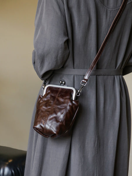 Vintage Genuine Leather Kiss Lock Bag for Women Small Crossbody Purse Fashion