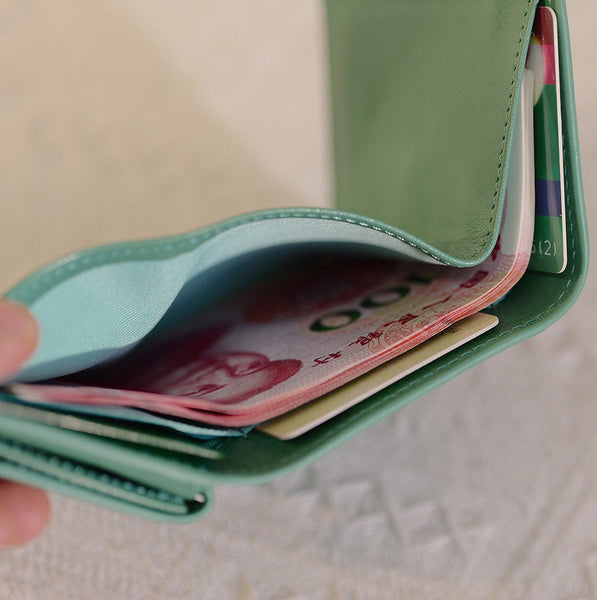 Vintage Genuine Leather Trifold Wallet for Women Small Compact Card Holder Capacity