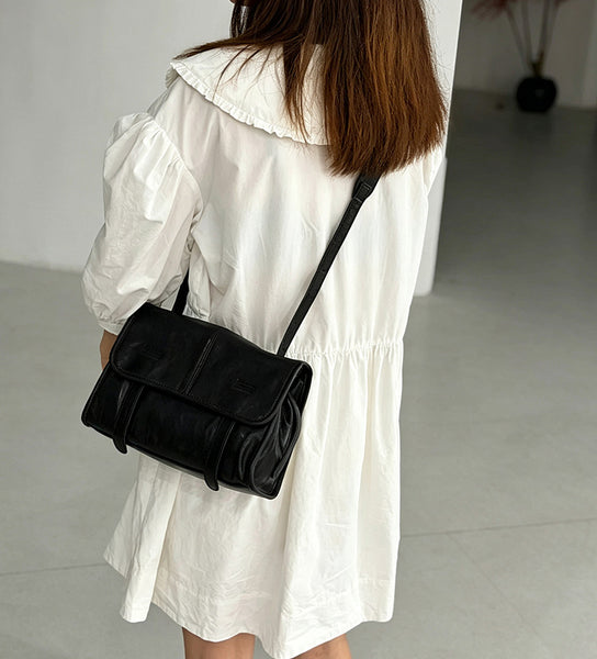 Vintage Leather Messenger Bag for Women Small Vegetable Tanned Crossbody Shoulder Bag Chic