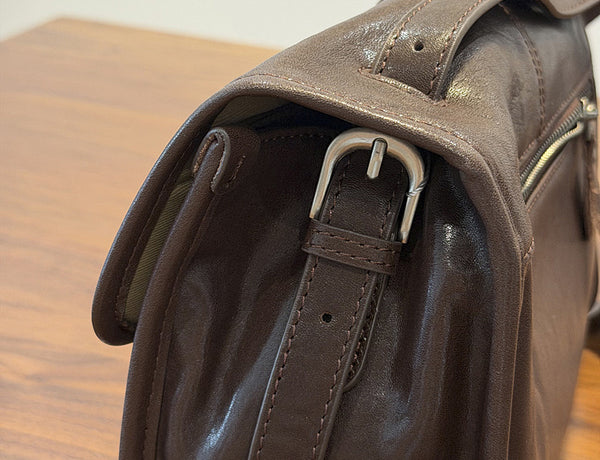 Vintage Leather Messenger Bag for Women Small Vegetable Tanned Crossbody Shoulder Bag Details