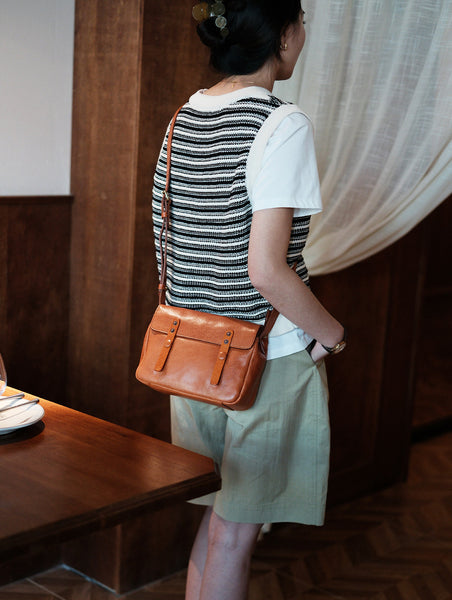Vintage Leather Messenger Bag for Women Small Genuine Cowhide Crossbody Shoulder Bag