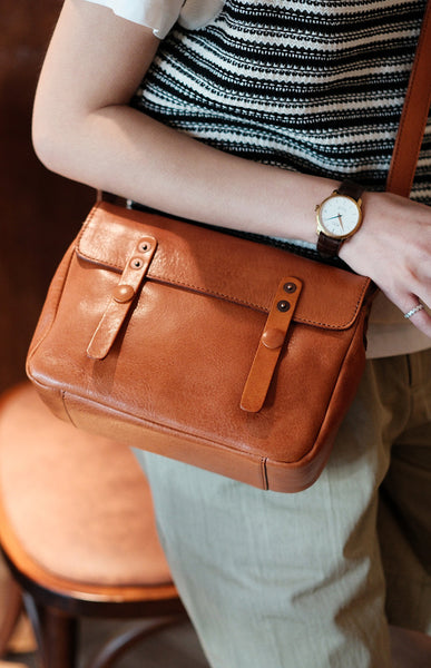 Vintage Leather Messenger Bag for Women Small Genuine Cowhide Crossbody Shoulder Bag
