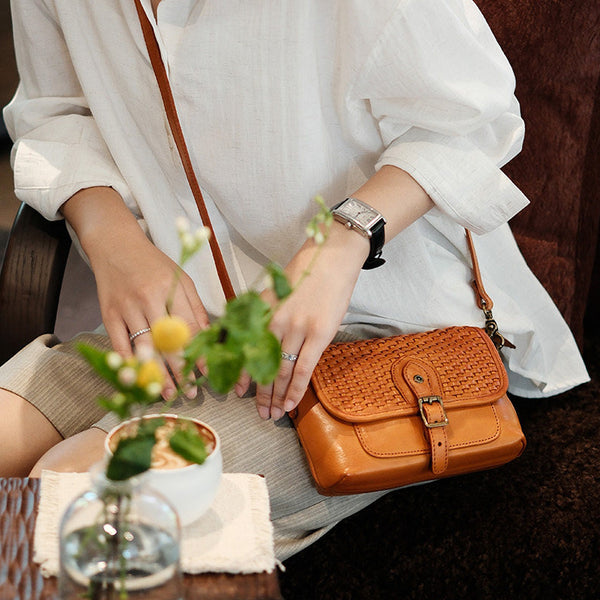 Vintage Woven Leather Crossbody Bag for Women Small Genuine Cowhide Shoulder Bag Brown