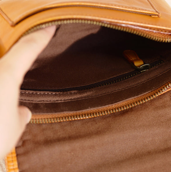 Vintage Woven Leather Crossbody Bag for Women Small Genuine Cowhide Shoulder Bag Inside