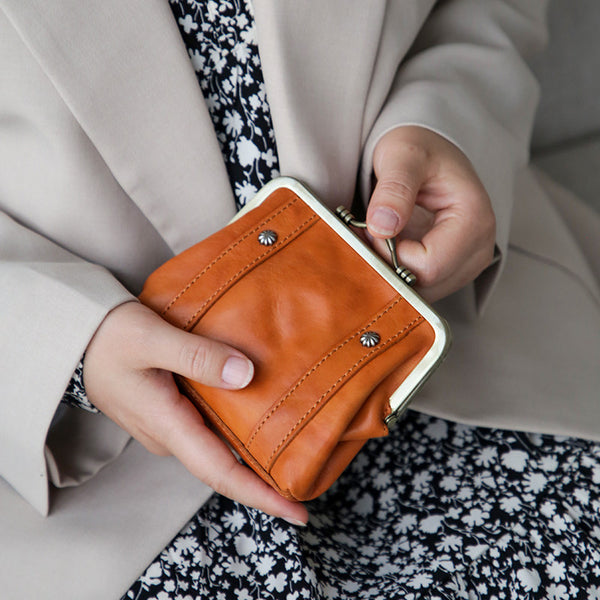 Women's Vintage Leather Kiss Lock Coin Purse Mini Wallet Accessories