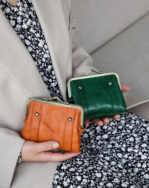 Women's Vintage Leather Kiss Lock Coin Purse Mini Wallet Beautiful
