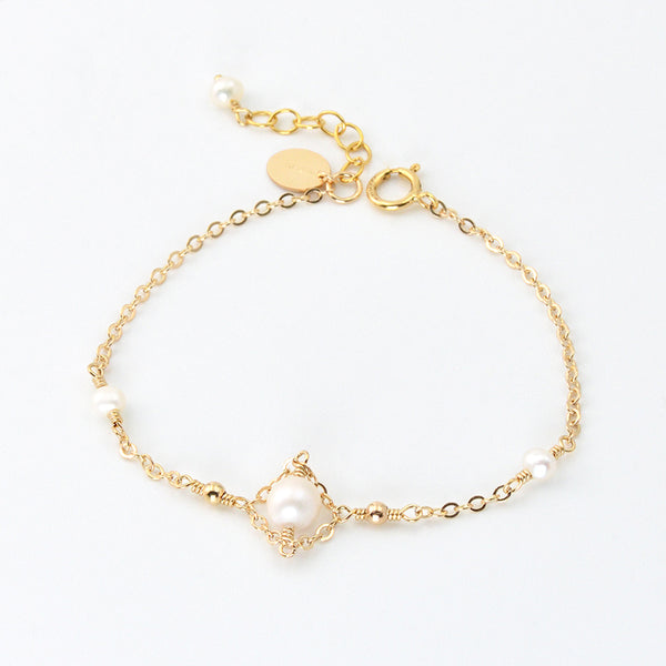 Charm 14K Gold Bracelet Pearl Beaded Bracelets