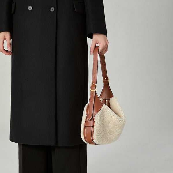 Hobo Womens Faux Fur Handbag Fluffy Shoulder Bag For Ladies Unique