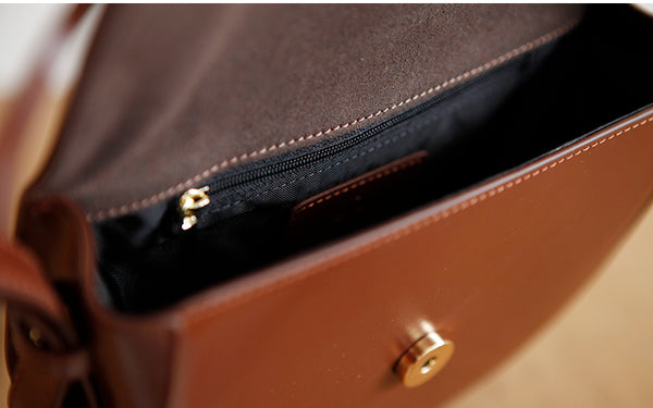 Ladies Small Leather Crossbody Saddle Bag Cross Shoulder Bag For Women Trendy