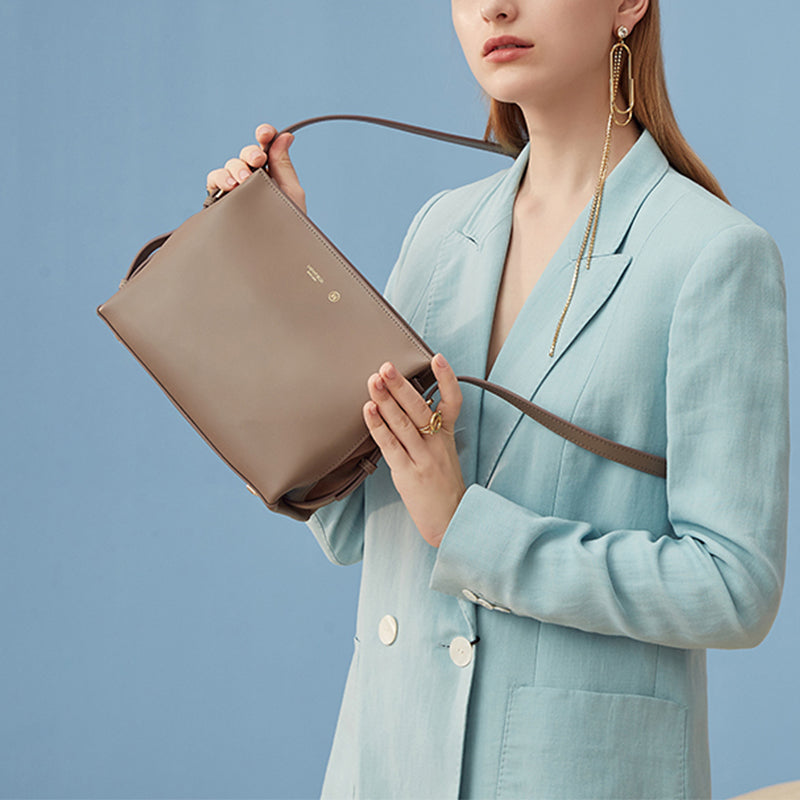 Carol Minimalist Leather Briefcase — Bostanten – BOSTANTEN
