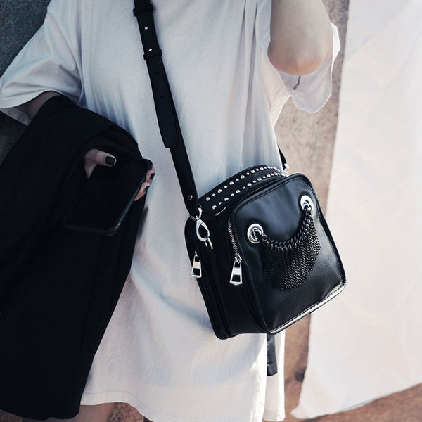 Small Womens Boho Black Leather Fringe Crossbody Bag With Metal Tassel Cross Shoulder Bag For Women Cute
