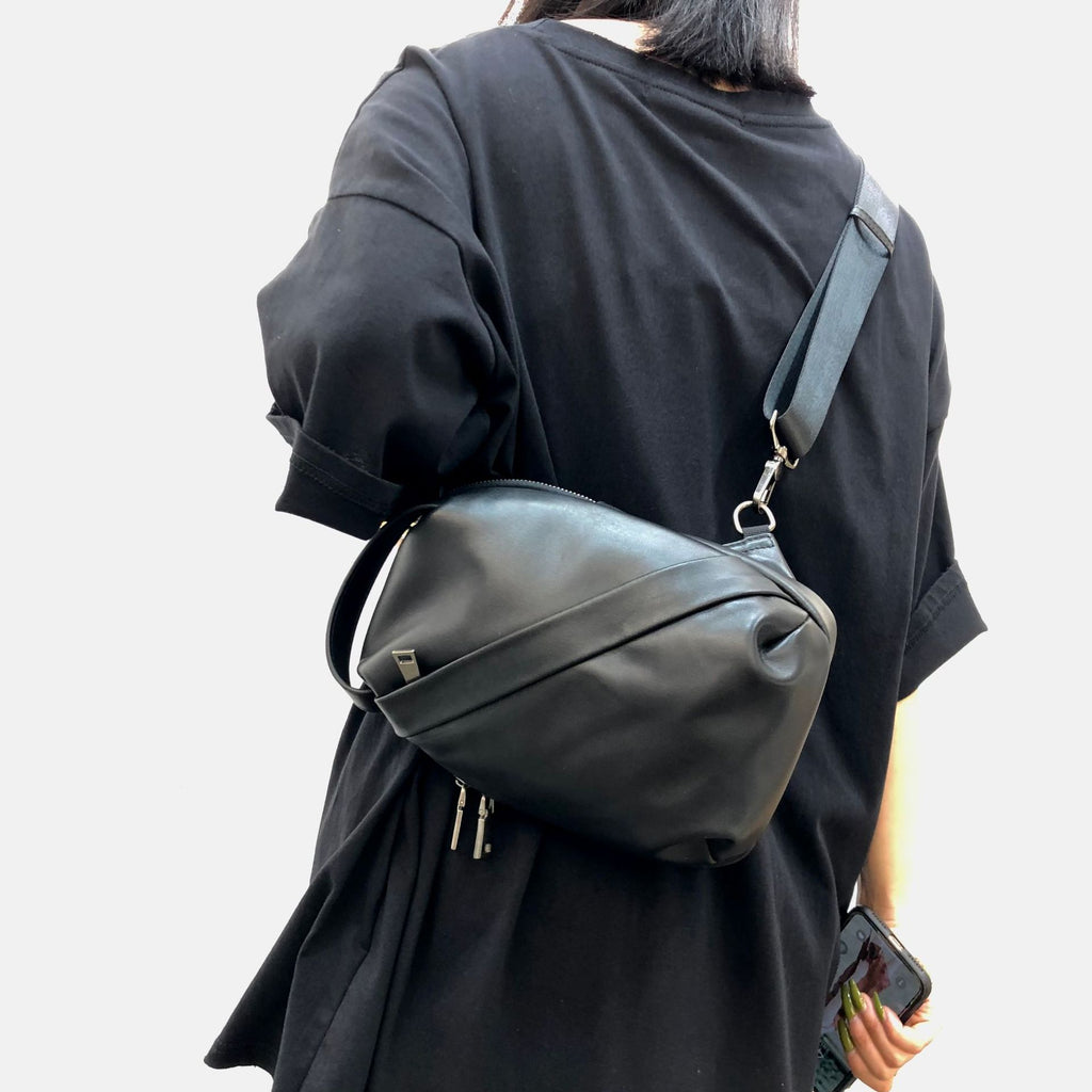 ASTIR COLLEEN Leather Women/Girls Sling Bag Cum Backpack (Flat-Zip) 10 L  Backpack Black - Price in India | Flipkart.com