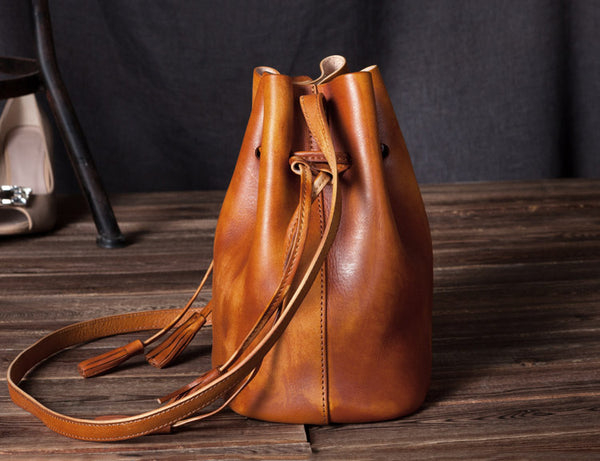 Vintage Womens Brown Leather Bucket Bag Crossbody Bags for Women Minimalist