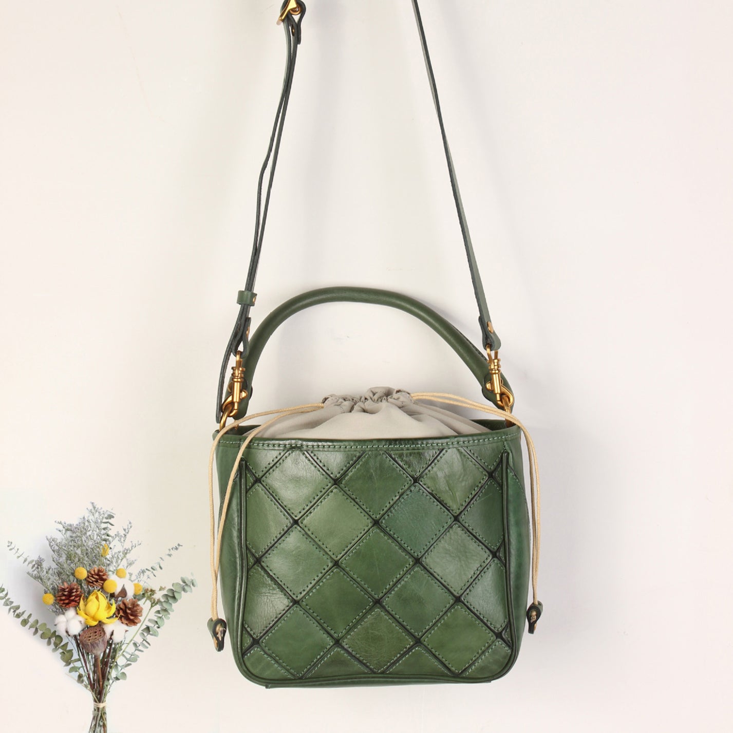 Ladies Green Leather Drawstring Crossbody Bucket Bag Side Bags for Women, Green